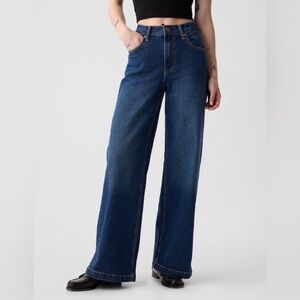 GAP Wide Leg Flare Jeans in Dark Blue Denim